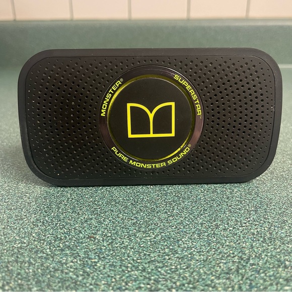 Monster Superstar Portable Bluetooth Speaker - Picture 4 of 6